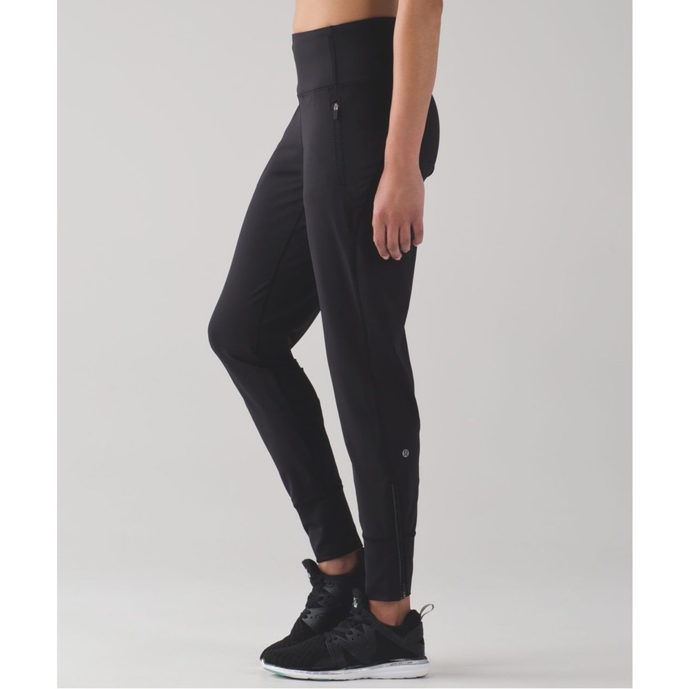 Lululemon Fresh Tracks Pant in Black